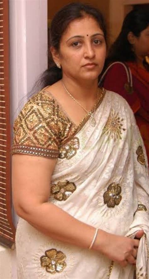 aunty neked photo|50 Best aunty sex photos HD of hot desi mature wife nudes